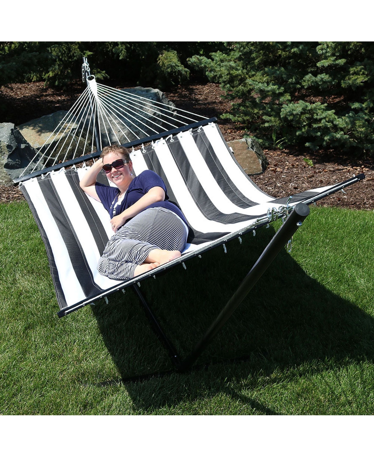 Outdoor 2-Person Quilted Fabric Hammock with Spreader Bars and Freestanding Stand