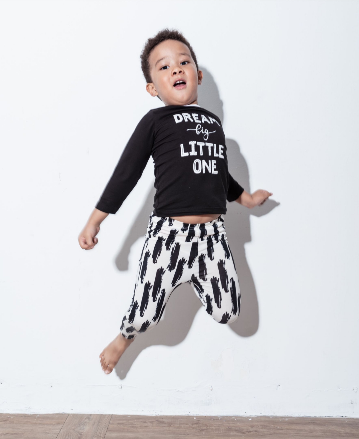 Earth Baby Outfitters Toddler Boys or Toddler Girls Pajamas