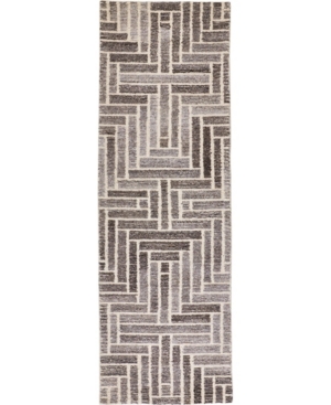 Simply Woven Asher R8768 Taupe 2'6" X 8' Runner Rug