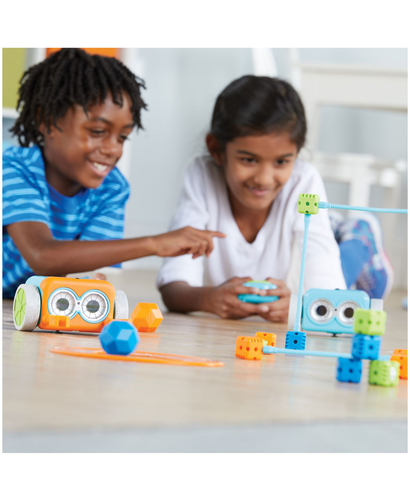 Детские игрушки Learning Resources Botley Screen-Free Coding Robot Kit, Ages 5+ — фото 8