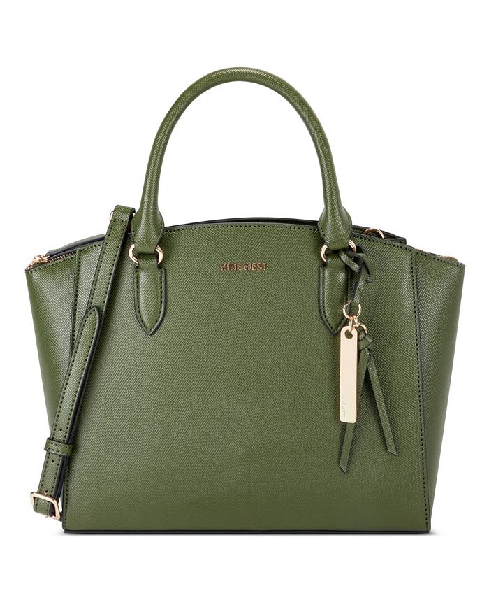 Girl on the go jet set satchel store