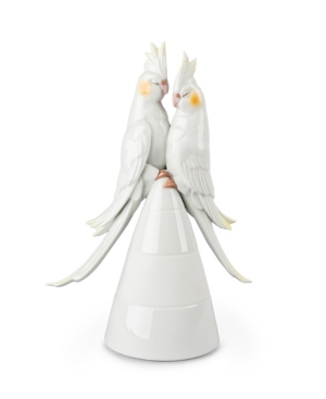 Lladrò Collectible Figurine, Nymphs In Love In White