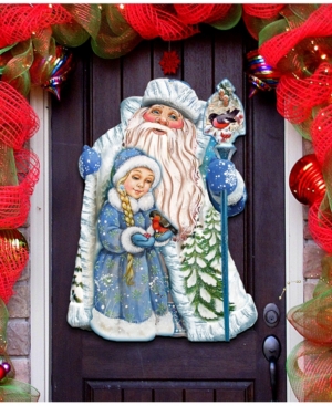 Designocracy Santa With The Girl Wall Decor Christmas Door Hanger In Multi
