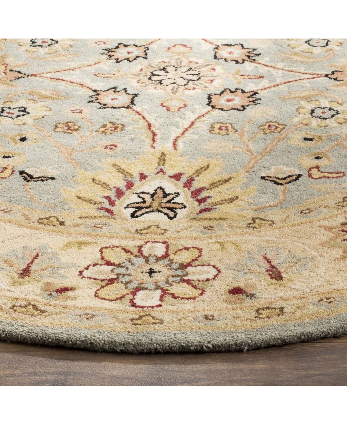Safavieh Antiquity At249and Ivory 4'6