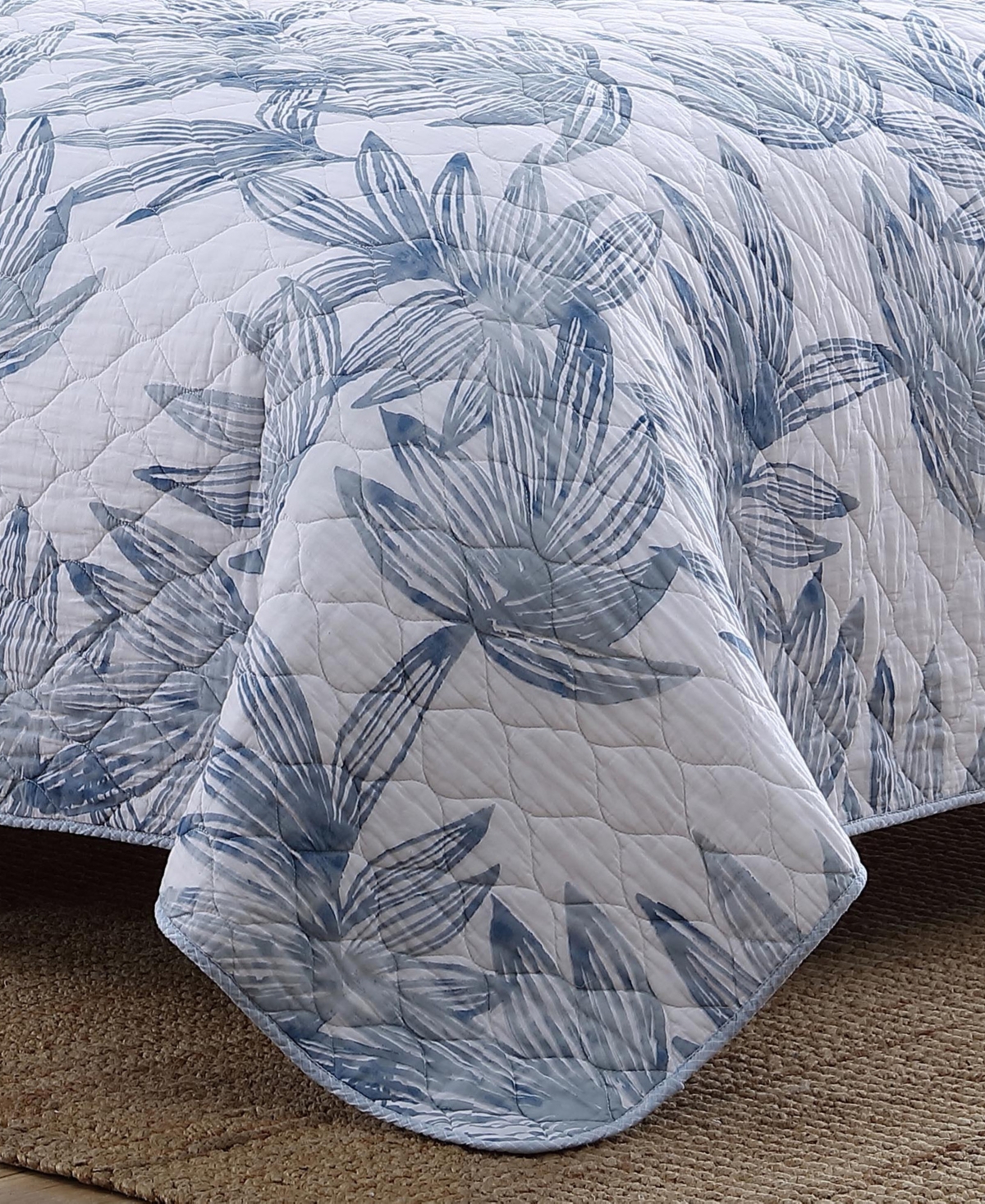 Tommy Bahama Home Kayo Reversible 2-Pc. Quilt Set, Twin