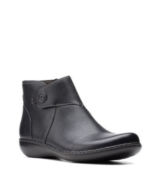 clarks hope track ankle boot