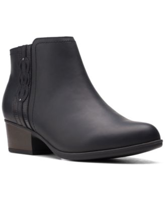 clarks womens boots clearance