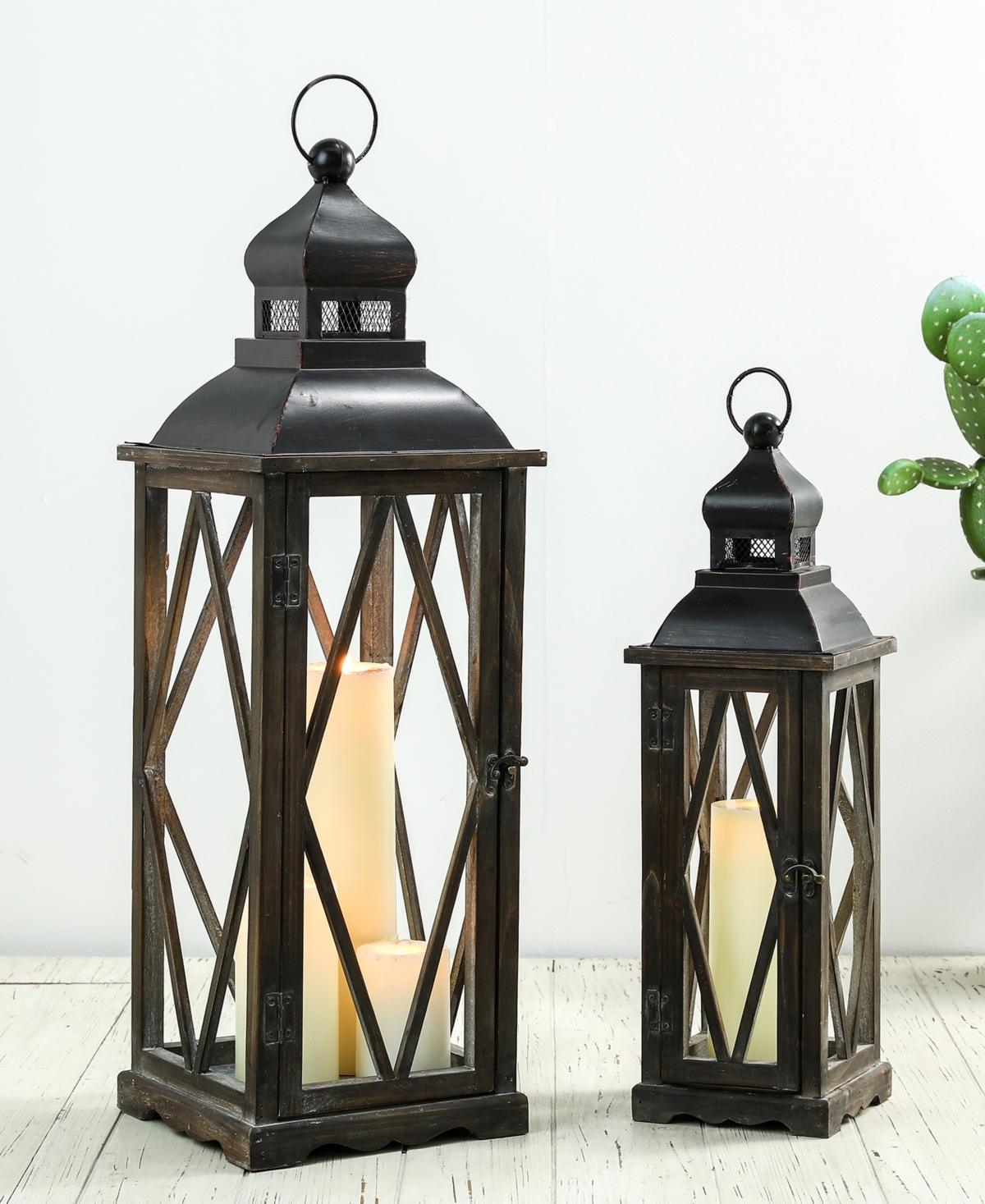 Glitzhome Set of 2Farmhouse Wooden Lanterns With Diamond Window Frame - Black