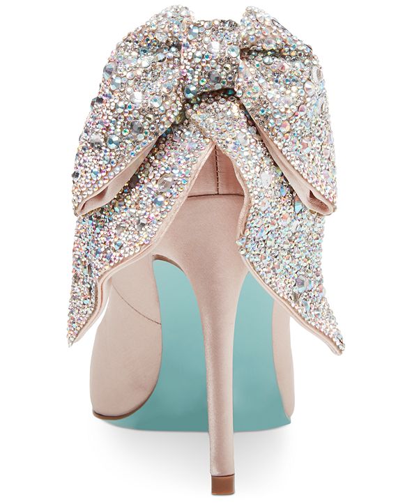 blue by betsey