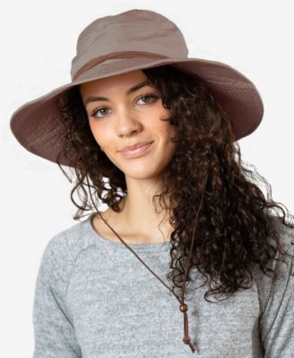 pistil mina hat