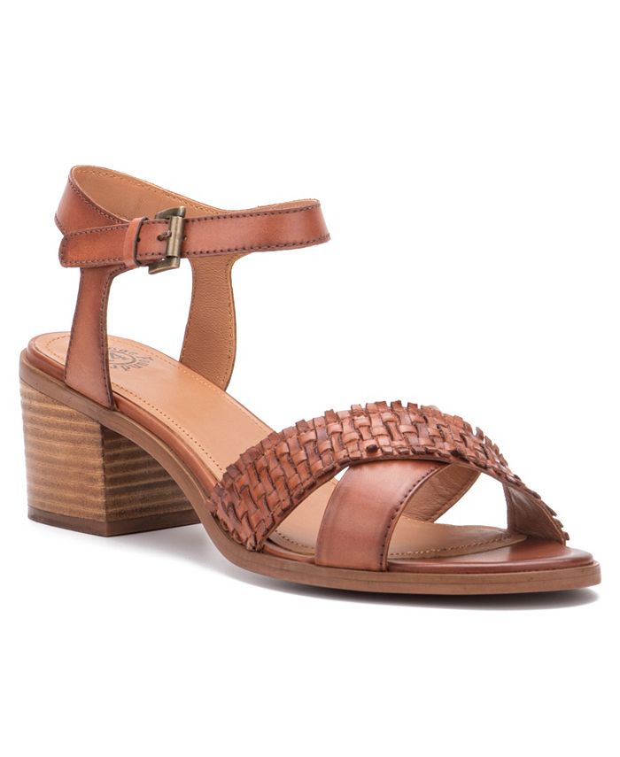 Vintage shop foundry sandals