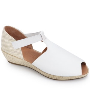 Gentle Souls By Kenneth Cole Women's Luci T-strap Wedge Sandals Women's Shoes In White