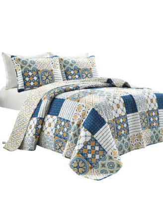 Monique Reversible 3 Piece Quilt Set, King