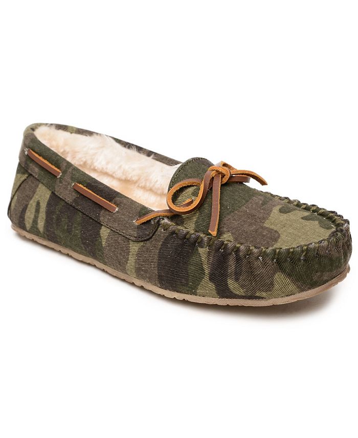olive green minnetonka moccasins