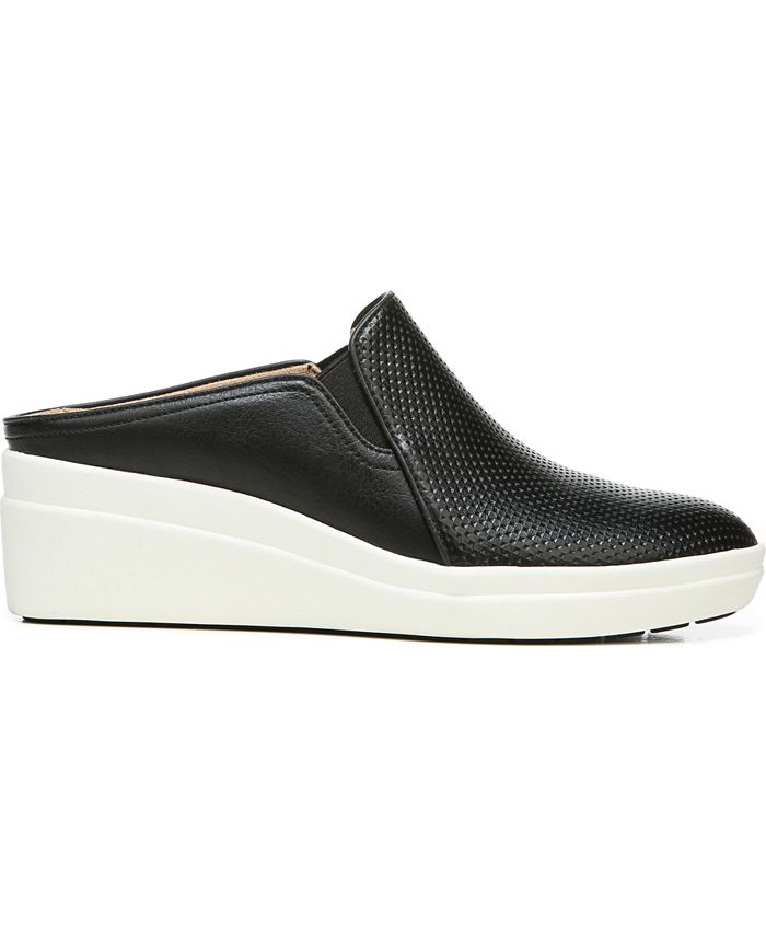 naturalizer wayde mules