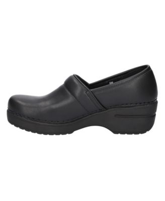 Easy Works by Women's Lead Slip Resistant Clogs