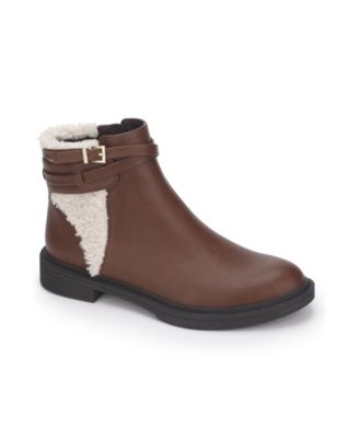 Kenneth Cole Reaction