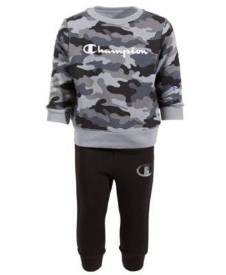 champion camo outfit