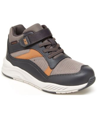 Bata x Wilson - Limited Edition John Wooden Sneaker | Wilson Sporting Goods