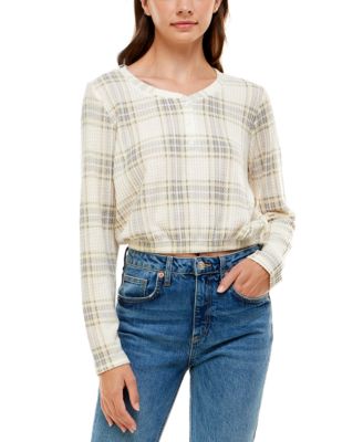 Almost Famous - Juniors' Plaid Cropped Henley Top