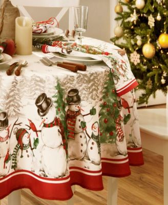 Snowman Winterland Holiday Snowflake Oval Tablecloth, 60" x 84"