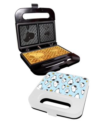 snoopy and charlie brown waffle maker