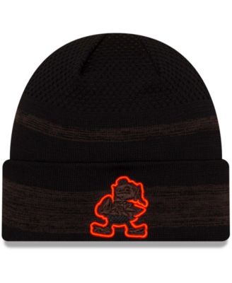 New Era - Men's Black Cleveland Browns 2021 NFL Sideline Tech Cuffed Knit Hat