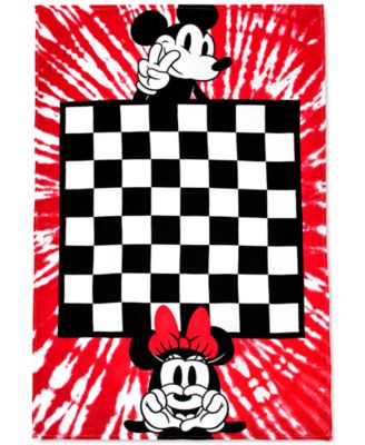 Mickey Mouse - Mickey vs Minnie Checkers Blanket with Game Pieces