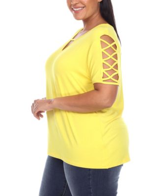 Plus Size Keyhole Neck Cutout Short Sleeve Top