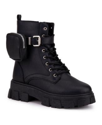 Anessa Boots