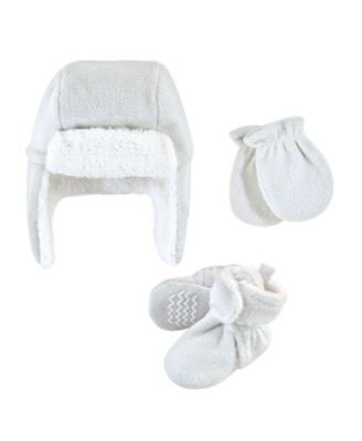 Winter Warmth 3Pk Earflap Hat, Mittens & Plush Booties