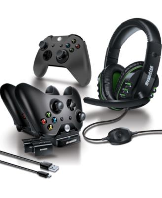 Photo 2 of XBOX Dream Gear 8 Piece Headset Dual Dock Cable Xbox Gaming Accessory Kit. DreamGear 8 piece  Xbox Gaming Accessory Kit
Dual power dock. 10' cable. 2 joystick caps. 2 battery packs. Protective cover. Stereo headset
XBOX ONE CONTROLLERS SOLD SEPERATELY
