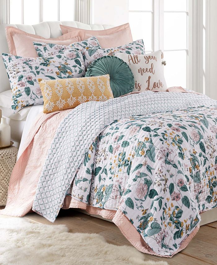 Levtex Washed Linen Quilts & Reviews - Designer Bedding - Bed & Bath ...