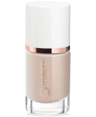 Mineral Fusion Nail Lacquer - On Pointe (light pink)