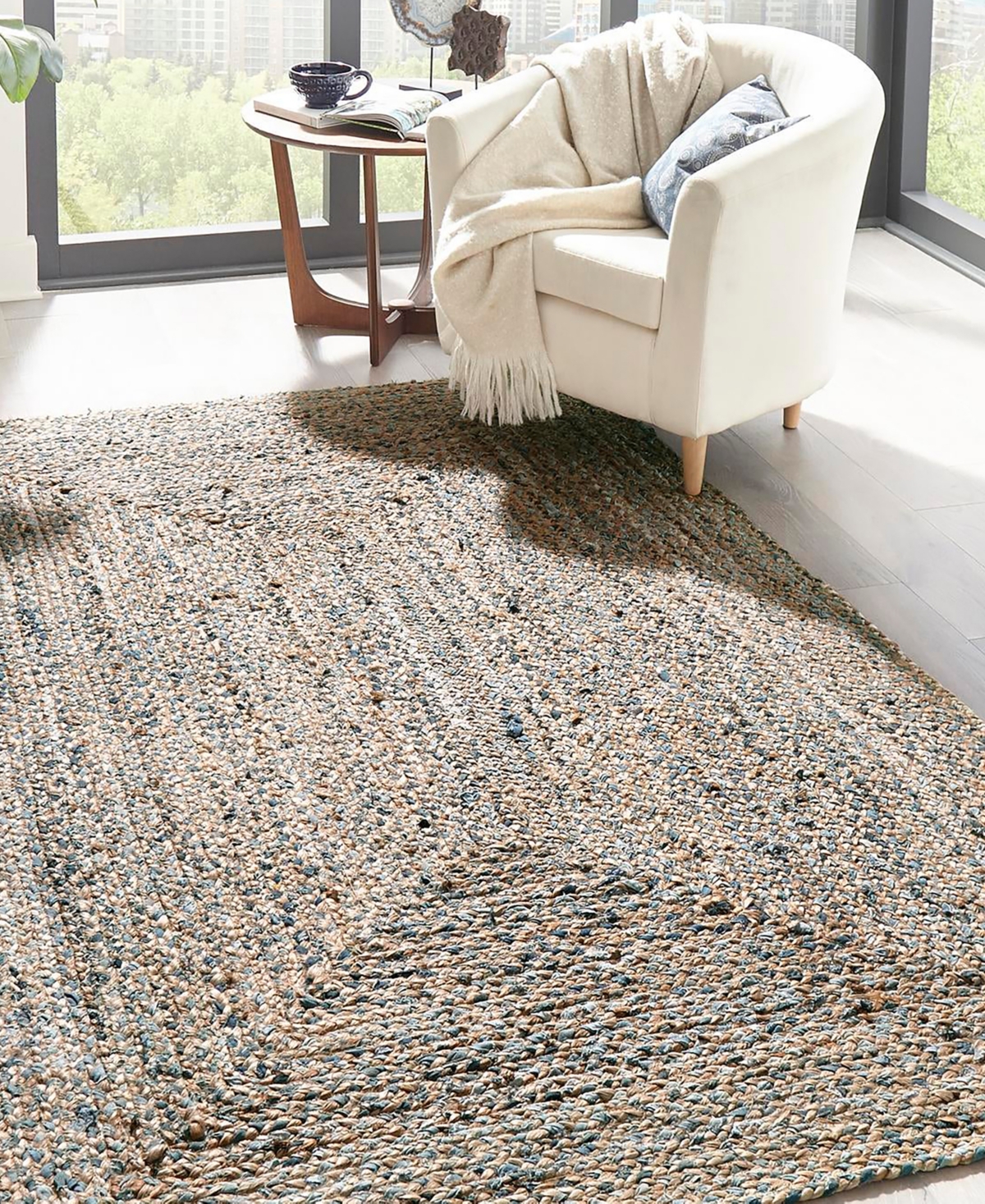 Bayshore Home Roari Jute Braids Crossed Area Rug