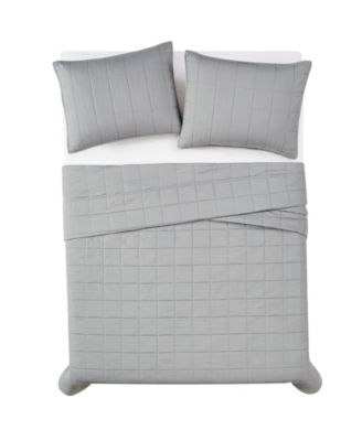 Solid 3 Piece Quilt Set, Full/Queen