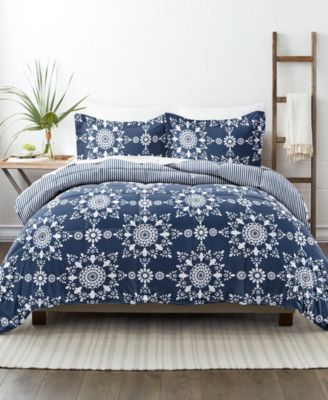 ienjoy Home Ultra Soft Daisy Medallion Reversible 2- Pc. Comforter Set, Twin