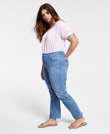 Levi's Trendy Plus Size 724 High-Rise Straight-Leg Jeans & Reviews - Jeans  - Plus Sizes - Macy's