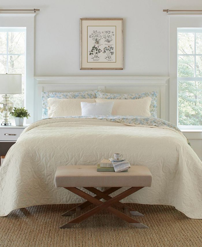 Laura Ashley Felicity Quilt Sets & Reviews Quilts & Bedspreads Bed