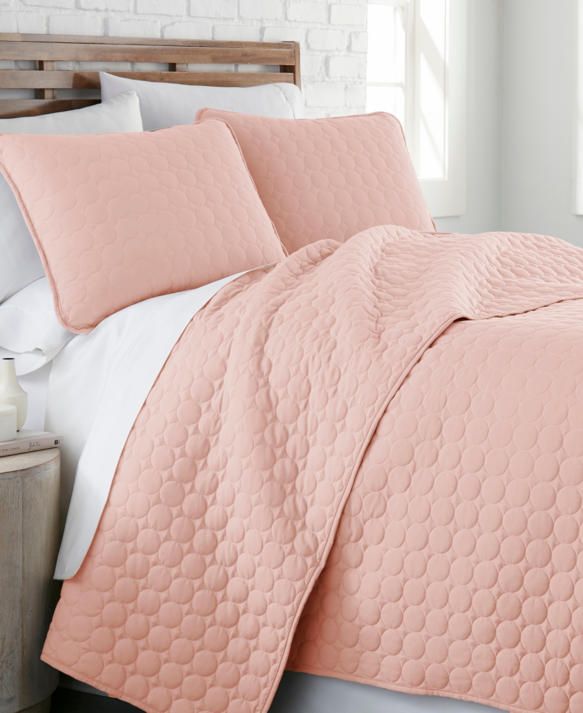 Southshore Fine Linens Ultra-soft Lightweight Embroidered 3-piece Quilt Set, Full/queen In Pink