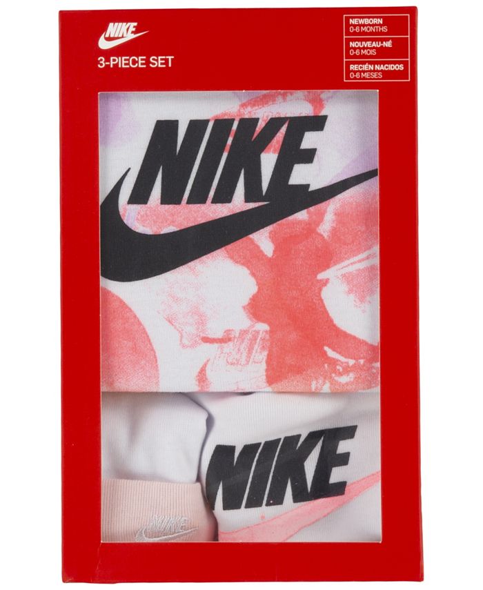 Nike Baby Girls Capsule Connect Gift Box Bodysuit, Bib and Hat, 3 Piece