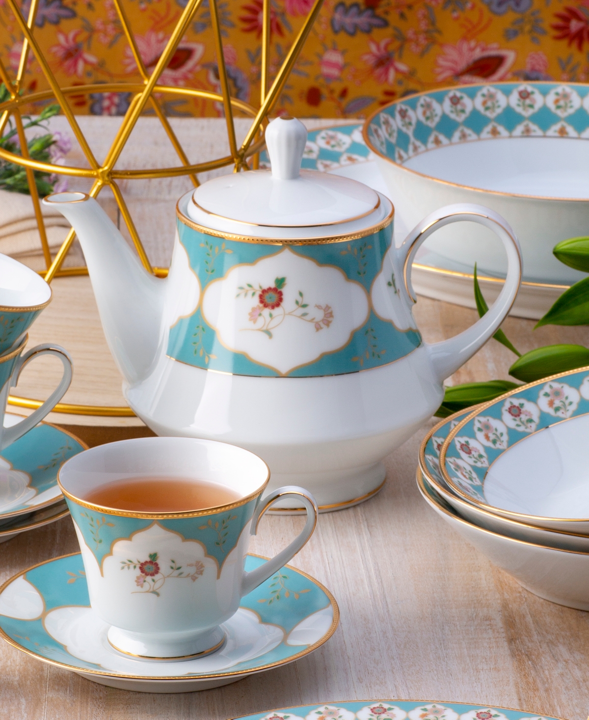 Noritake Lodi's Morning 41 oz Tea Pot