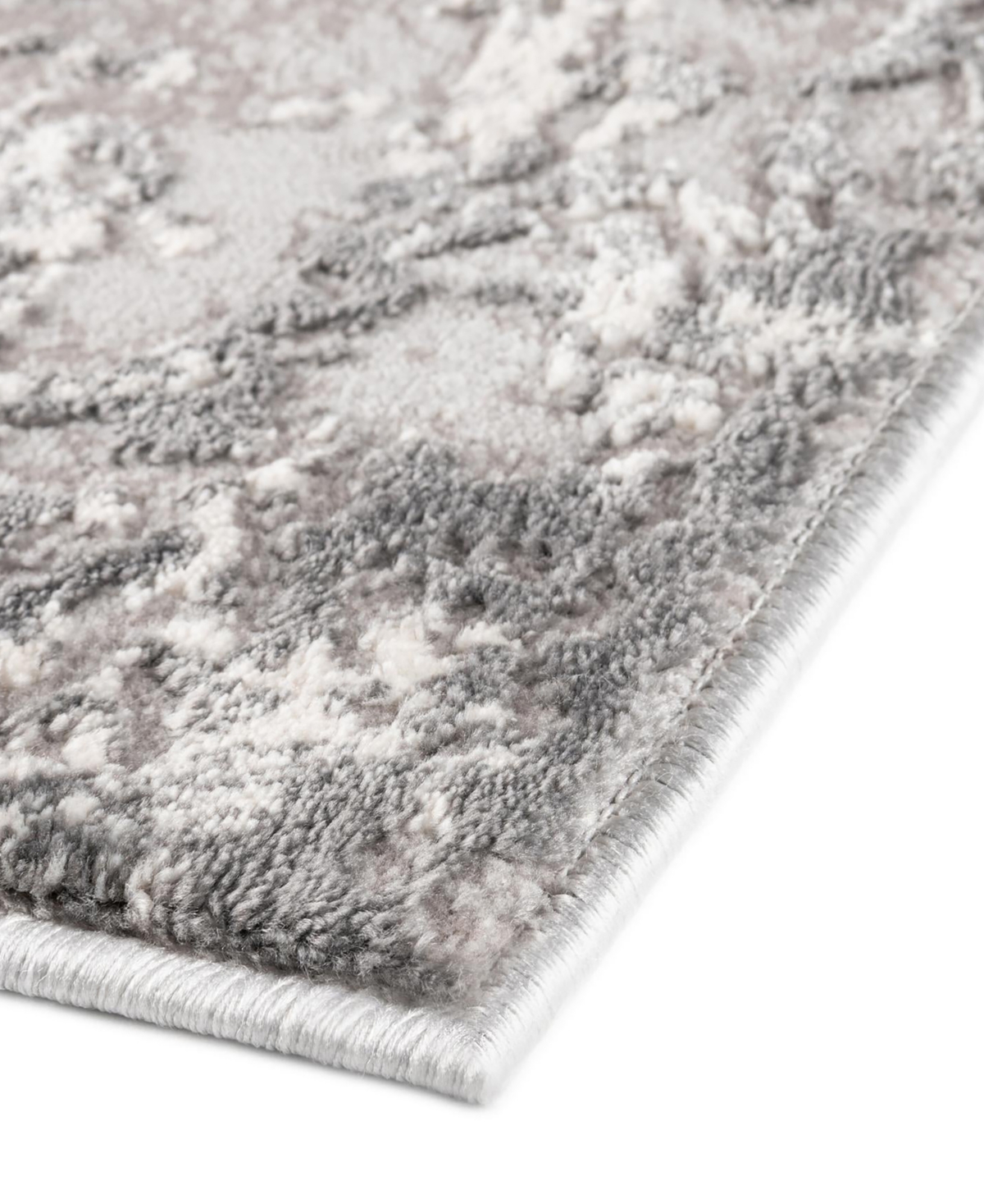 Bayshore Home Islin ISL05 7' x 10' Area Rug