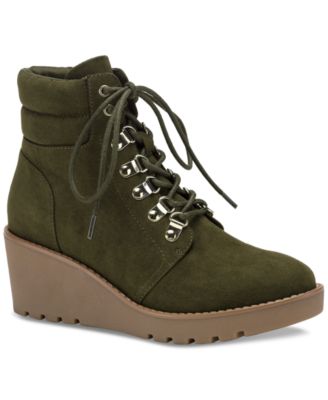 Lug Sole Green Boots for Women: Booties 
