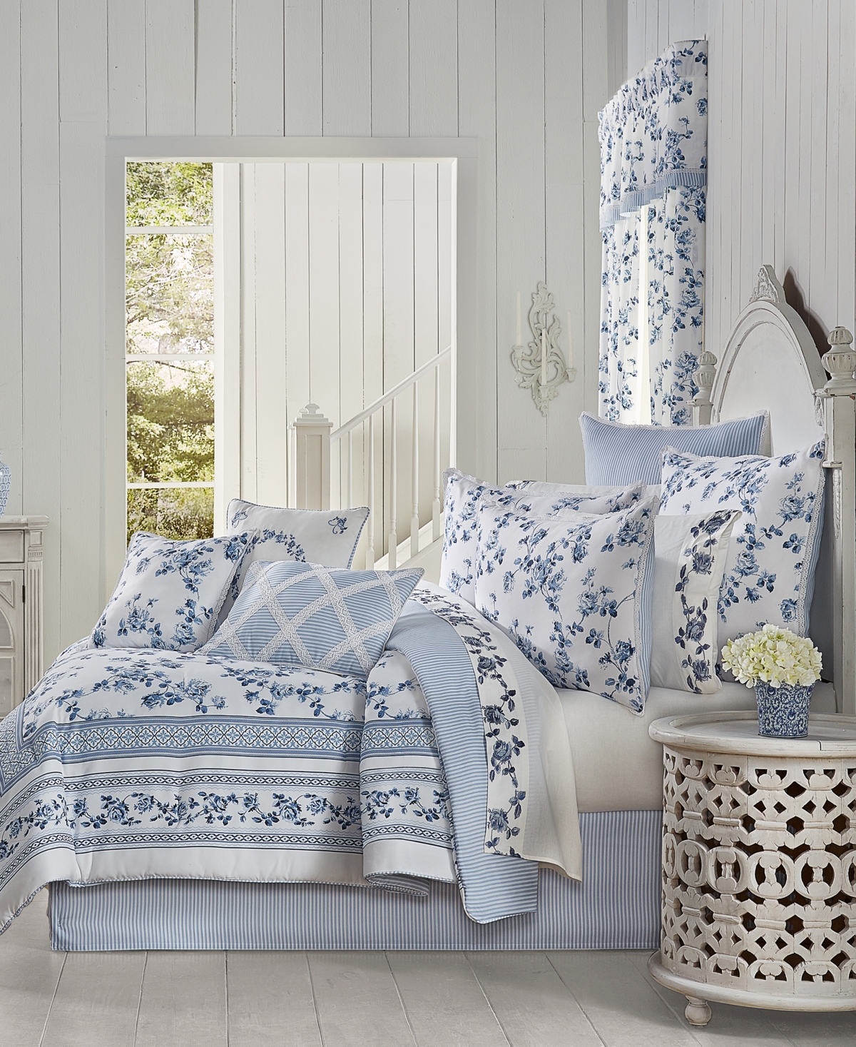 https://slimages.macysassets.com/is/image/MCY/products/7/optimized/22036437_fpx.tif?wid=1200&fmt=jpeg&qlt=100