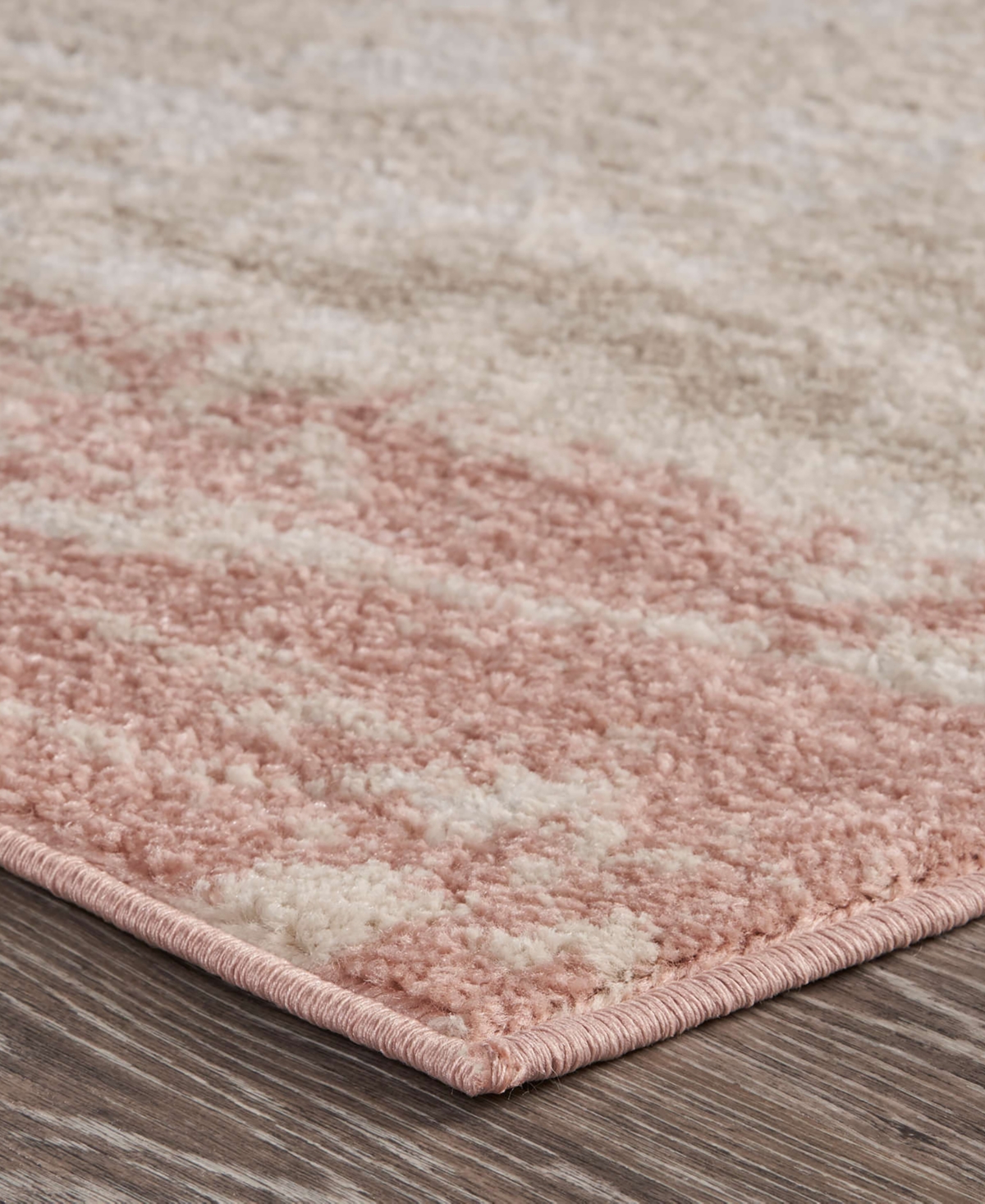 Lr Home Steppe Spe81542 5'2" X 7'2" Area Rug In Ivory,rose