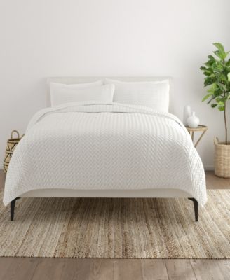 Herringbone Lightweight Quilted Coverlet Set, Queen
