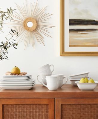 Madelyn Square Set, 16 Piece