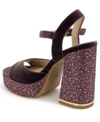 Vince Camuto Sandalia VC-Tezer Para Mujer, CHAROL NEGRO, 7 US