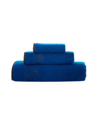 Contrast Frame Bath Towels